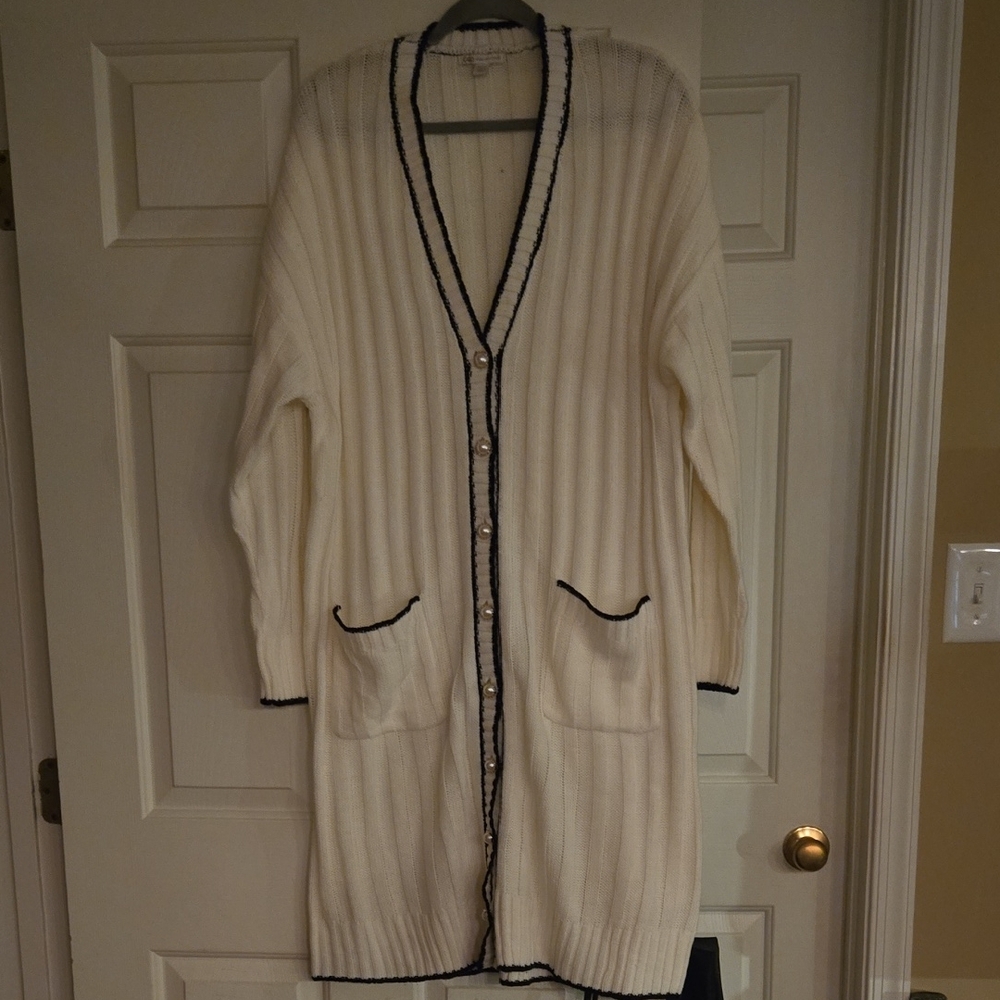 Elegant White Cardigan Sweater